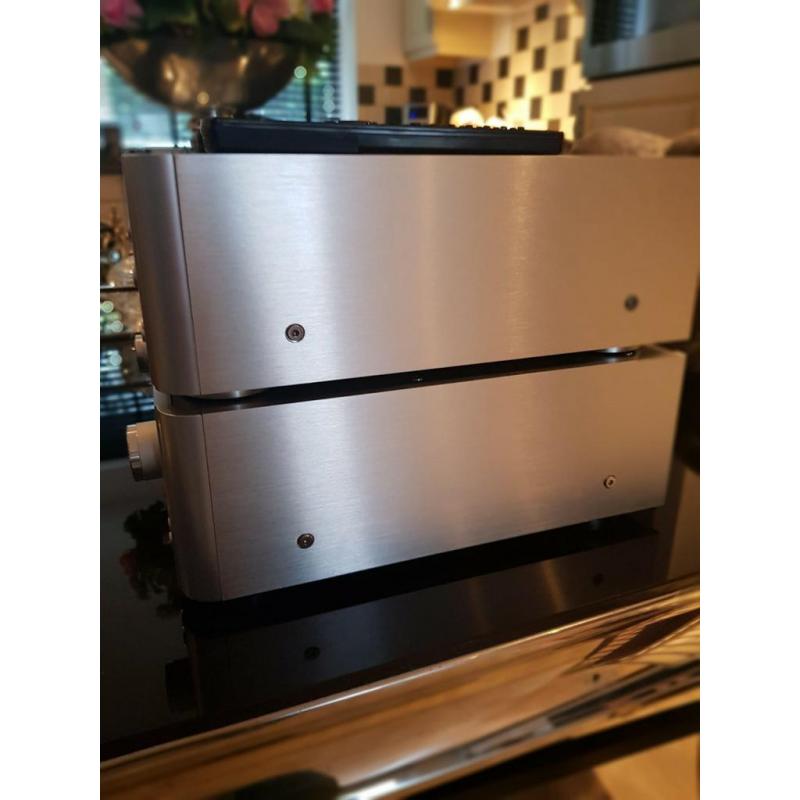 TEAC NETWERK /USB DAC INTERGRATED AMPLIFIER TYPE NP-H760