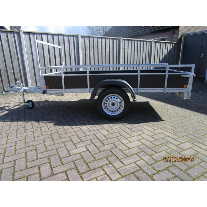 aanhangwagen,aanhanger,aanhangwagens