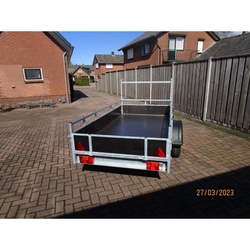 aanhangwagen,aanhanger,aanhangwagens