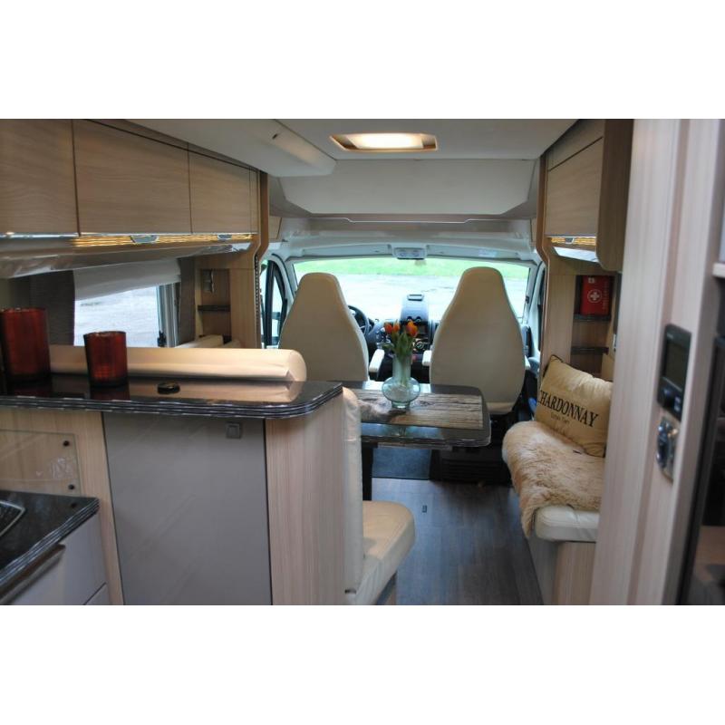 CAMPER BUSTNER IXEO 680 IT G