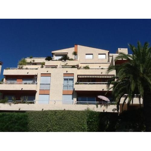 Magnifiek appartement met vrij zeezicht aan de Côte d'Azur