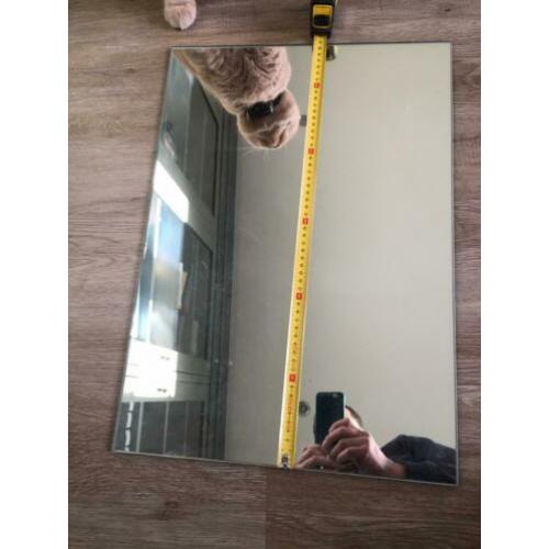 Nette Spiegel 40x57cm met 4x ophang beugels